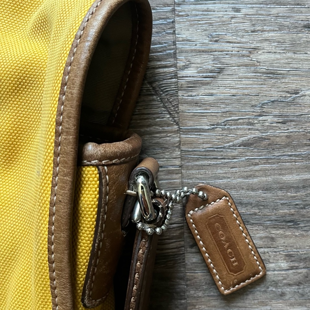 Coach Messenger Bag Stylish Mustard Yellow and Brown Men's Bag - Picture 5 of 8